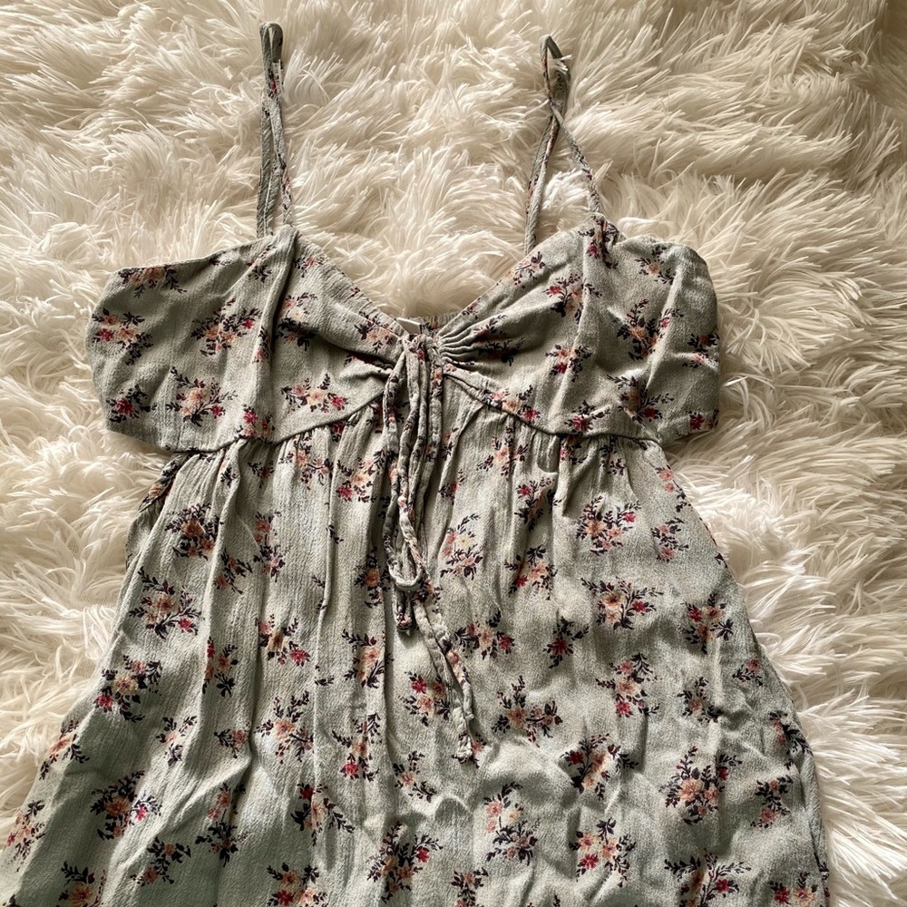 Floral green top